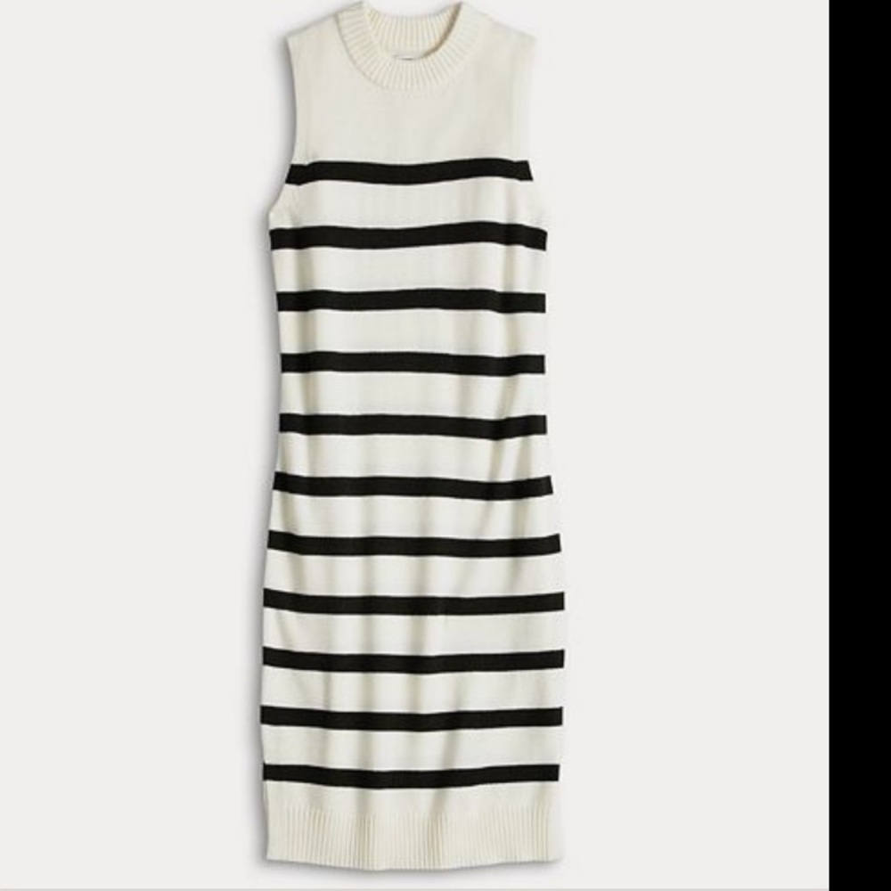 - Sleeveless Black and White Striped Dress, XXL